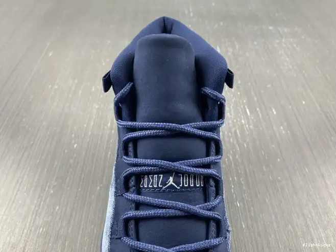 AR0715-441 Midnight WMNS Jordan 11 Navy Air Velvet 0525